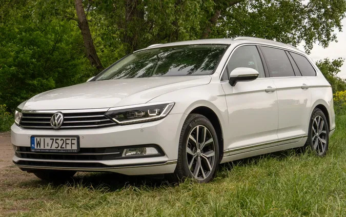 pomorskie Volkswagen Passat cena 69990 przebieg: 253000, rok produkcji 2016 z Warszawa